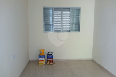 Casa à venda no Jardim Nova São Carlos.