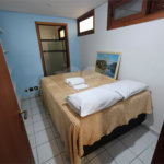 Casa à venda com 4 quartos, sendo 2 suítes, no condomínio Champs Elysees Village, Mairiporã - SP