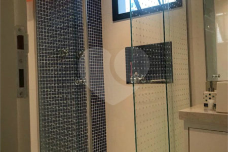 Apartamento à venda com 3 suítes em Vila Regente Feijó, São Paulo, SP