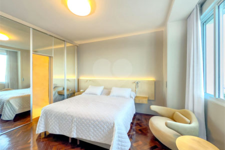 Apartamento à venda com 4 quartos, sendo 1 suíte,  em Copacabana, Rio de Janeiro, RJ