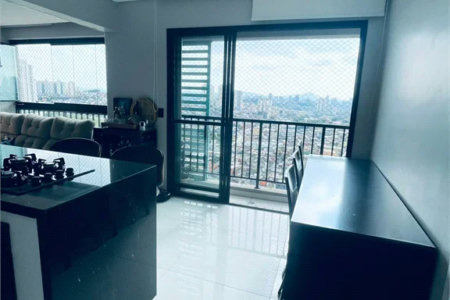 Apartamento à venda com 1 quarto em Jardim D'abril, Osasco, SP