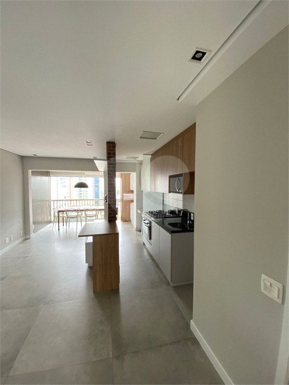 Apartamento para alugar com 2 quartos, sendo 1 suíte,  em Vila Gertrudes, São Paulo, SP
