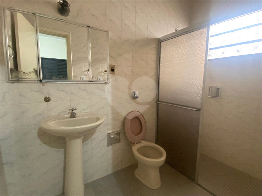 Casa à venda com 3 quartos, sendo 1 suíte, no Centro, Araraquara, SP