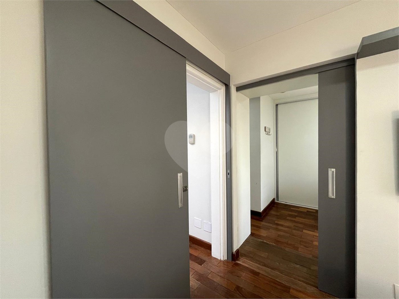 Casa à venda com 3 suítes no condomínio Domus, São Paulo - SP