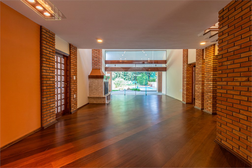 Casa à venda com 4 quartos, sendo 3 suítes,  em Interlagos, São Paulo, SP