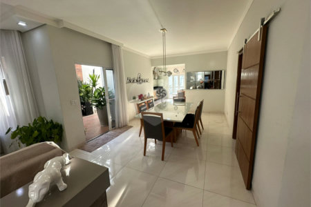 Casa à venda com 3 suítes em Cidade Jardim, Araraquara, SP