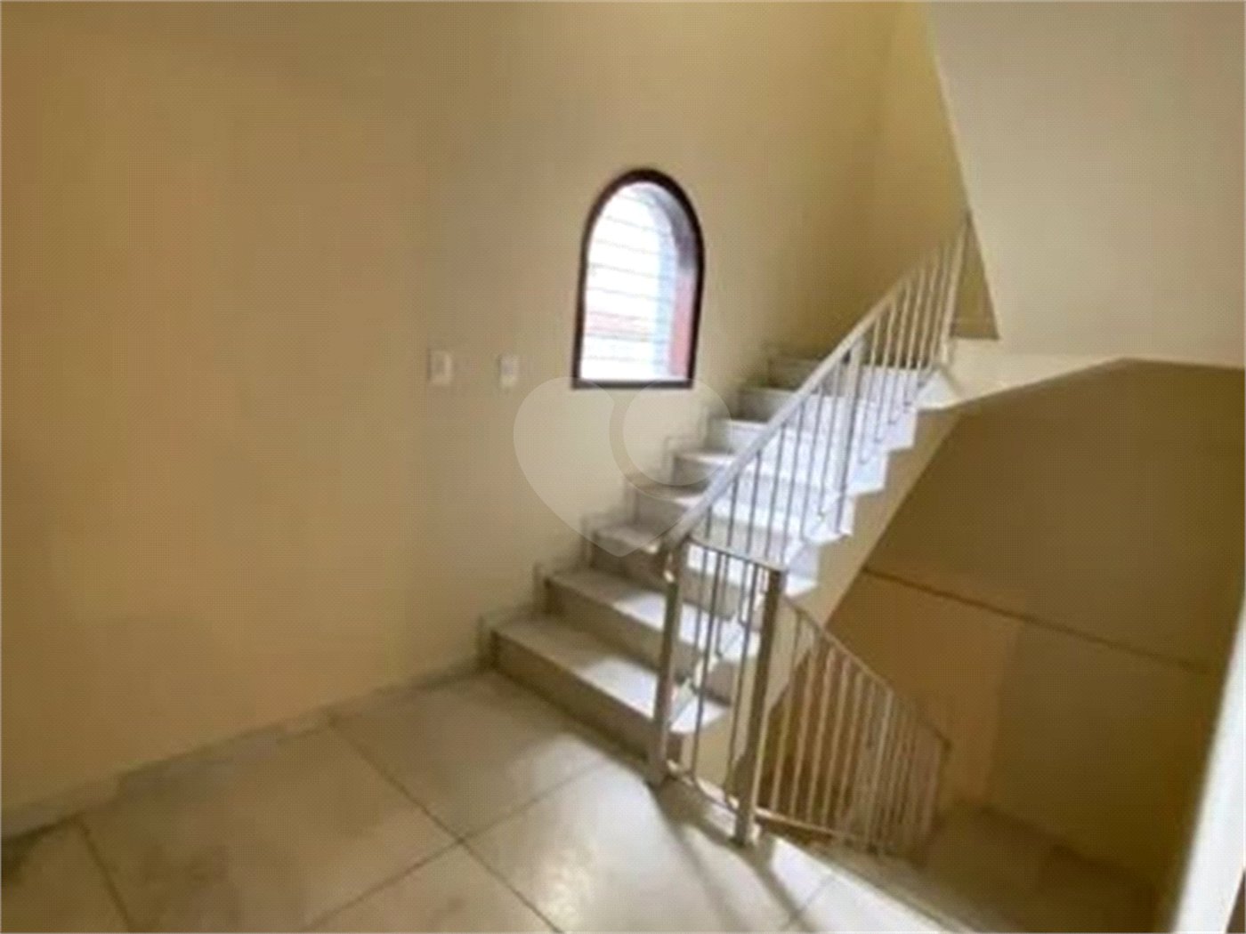 Sobrado à venda ou para alugar com 5 quartos, sendo 3 suítes, em Santana, São Paulo, SP