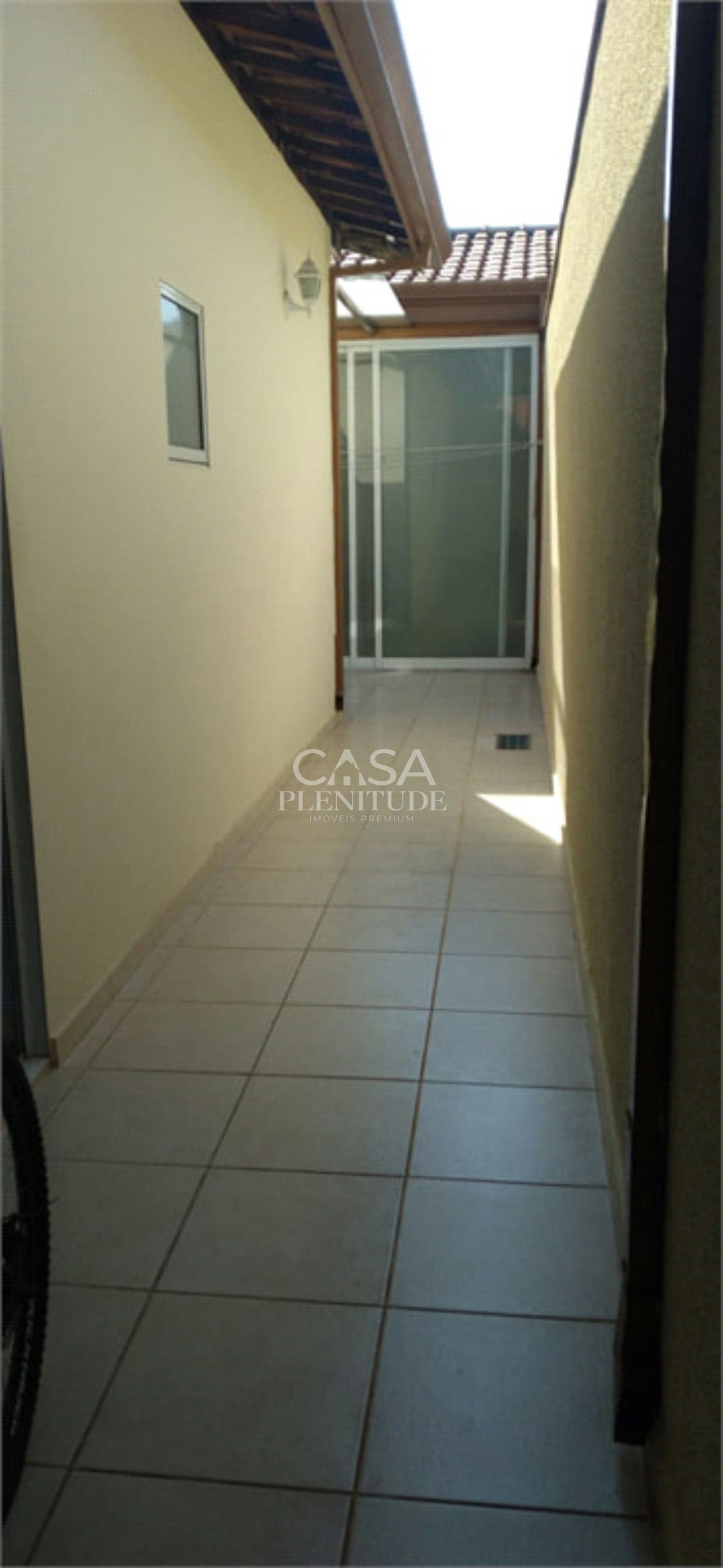 Casa em condomínio à venda com 2 quartos, sendo 1 suíte, em Jardim Gonçalves, Sorocaba, SP