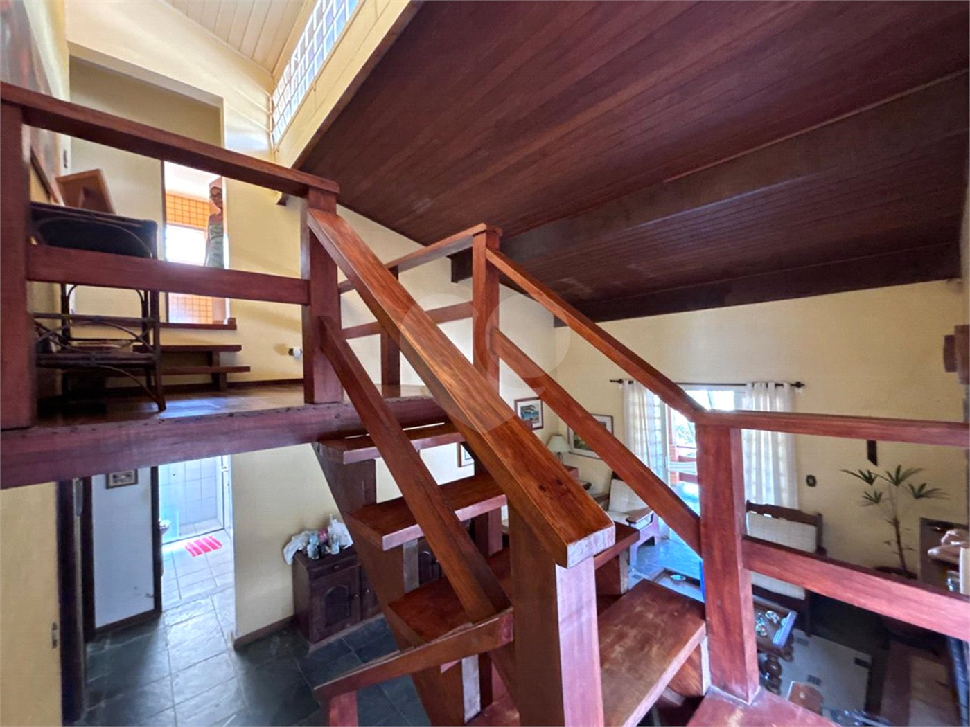 Casa à venda com 5 quartos, sendo 2 suítes,  em Jardim Maristela, Atibaia, SP
