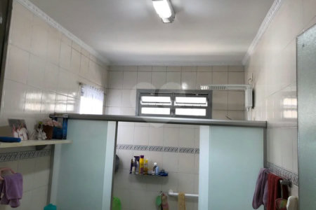 Casa à venda com 3 quartos, sendo 1 suíte,  em Vila Gustavo, São Paulo, SP