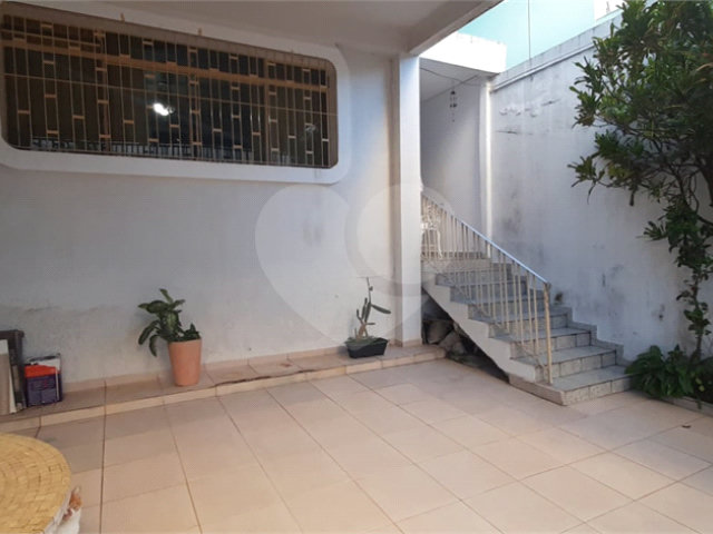 Sobrado à venda com 4 quartos em Santana, São Paulo, SP