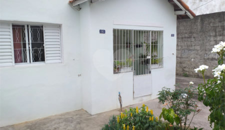 Casa à venda com 3 quartos em Vila Vitório Mazzei, São Paulo, SP