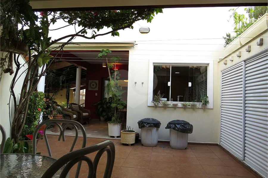 Sobrado à venda com 4 quartos, sendo 1 suíte, em Santana, São Paulo, SP
