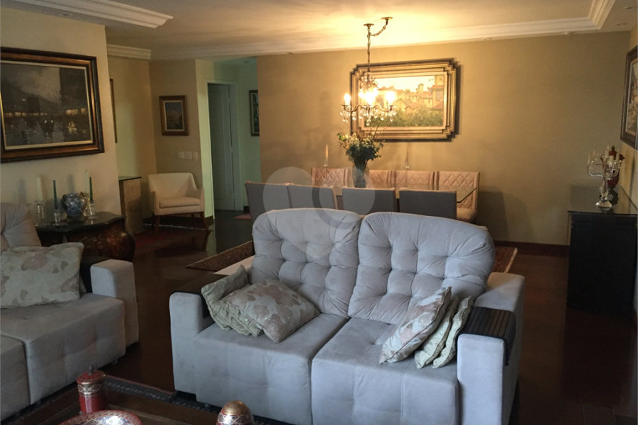 Apartamento à venda com 3 quartos, sendo 1 suíte, em Bela Vista, São Paulo, SP