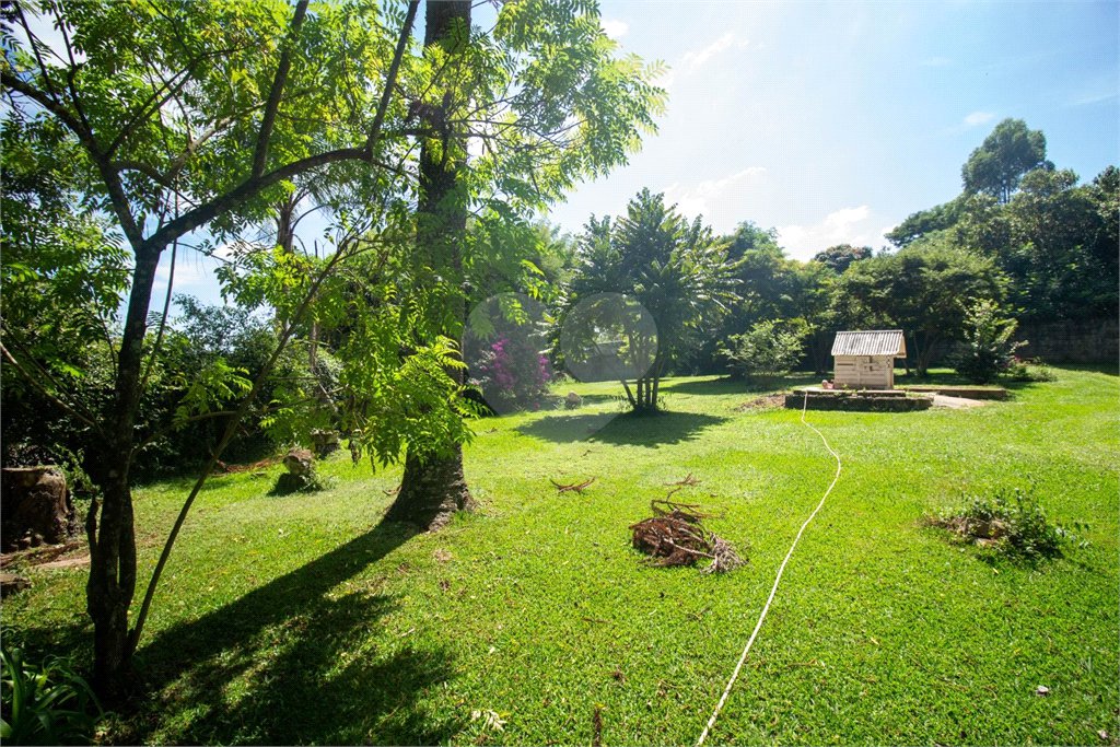 Chácara à venda com 3 quartos, sendo 1 suíte, em Marmeleiro, São Roque, SP