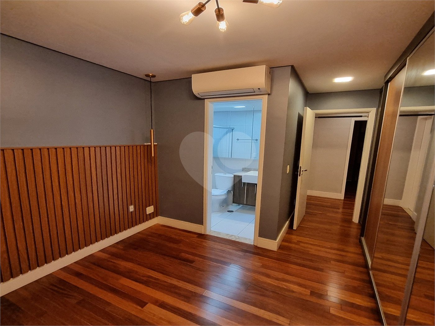 Apartamento à venda com 2 quartos, sendo 1 suíte, em Santa Teresinha, São Paulo, SP
