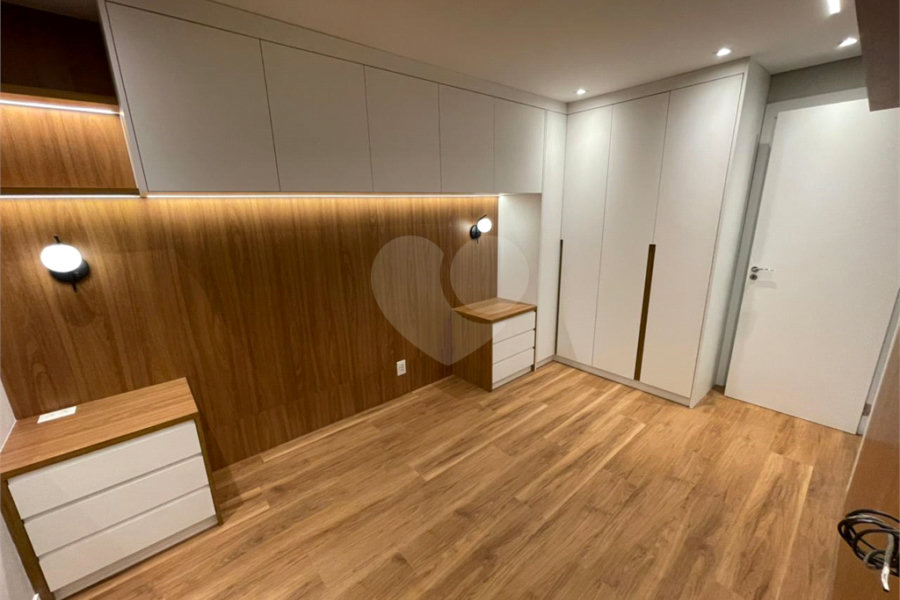 Apartamento à venda ou para alugar com 3 quartos, sendo 1 suíte, em Barra Funda, São Paulo, SP