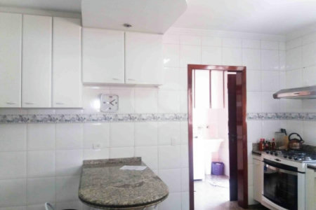 Casa para alugar com 4 quartos, sendo 2 suítes, em Campo Grande, São Paulo, SP