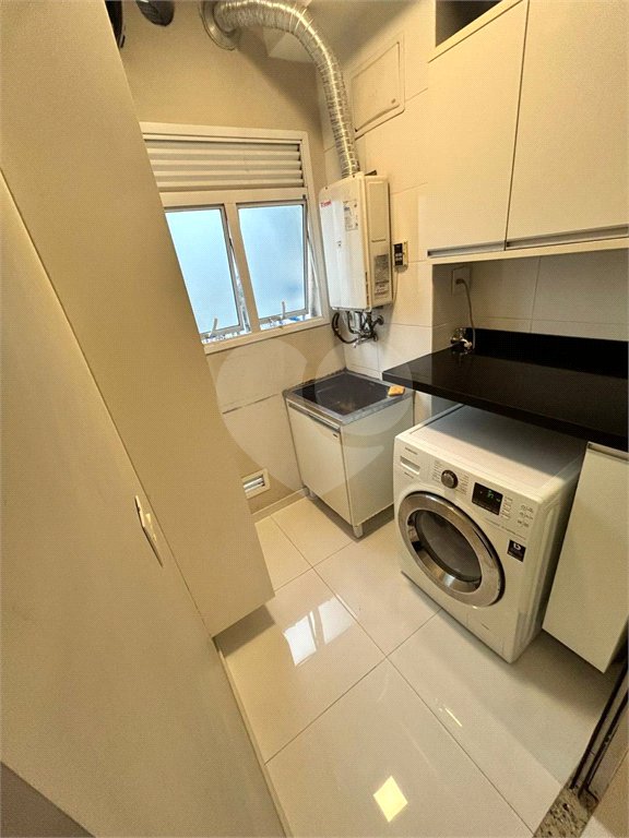 Apartamento à venda com 2 quartos, sendo 1 suíte, em Parque Reboucas, São Paulo, SP