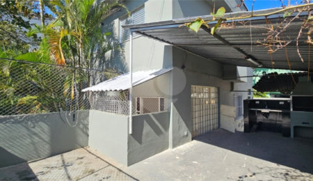 Sobrado à venda com 5 quartos, sendo 1 suíte,  em Interlagos, São Paulo, SP