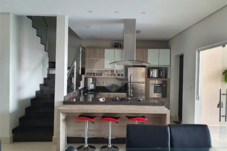 Casa à venda com 3 quartos, sendo 1 suíte, no condomínio Horto Florestal Iii, Sorocaba - SP