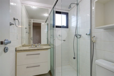 Apartamento para alugar com 3 quartos, sendo 1 suíte, em Chácara Santo Antônio, São Paulo, SP