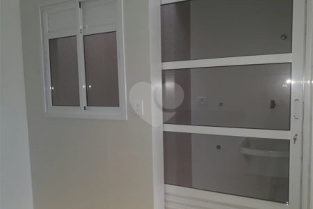 Casa à venda com 2 suítes no condomínio martinha, São Paulo - SP