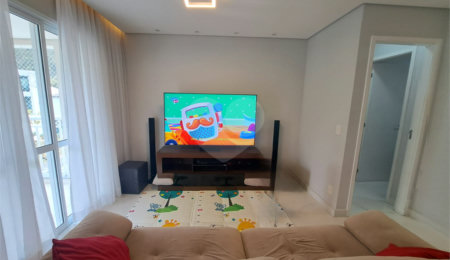 Apartamento à venda com 3 quartos, sendo 1 suíte,  em Jardim Peri, São Paulo, SP