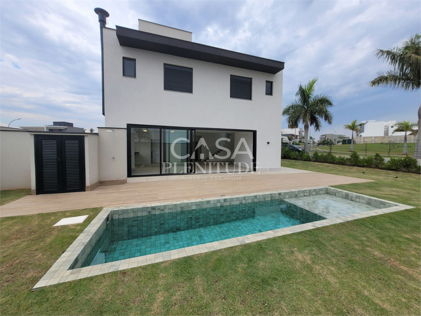 Casa em condomínio à venda com 5 quartos, sendo 4 suítes, em Alphaville Nova Esplanada, Votorantim, SP