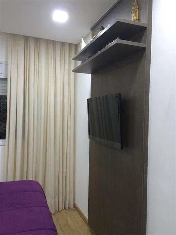 Apartamento à venda com 3 quartos, sendo 1 suíte,  em Parque Reboucas, São Paulo, SP