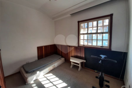 Casa à venda ou para alugar com 3 quartos, sendo 2 suítes, no condomínio Chácara das Rosas, São Paulo - SP