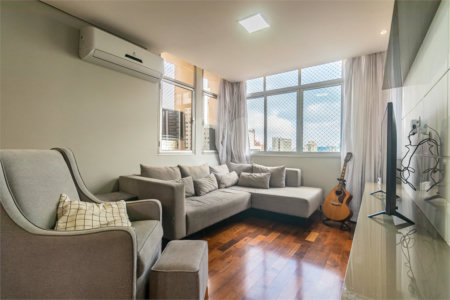 Apartamento à venda com 3 quartos, sendo 1 suíte, em Alto da Boa Vista, São Paulo, SP