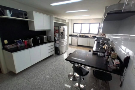Apartamento à venda com 4 suítes em Santo Amaro, São Paulo, SP