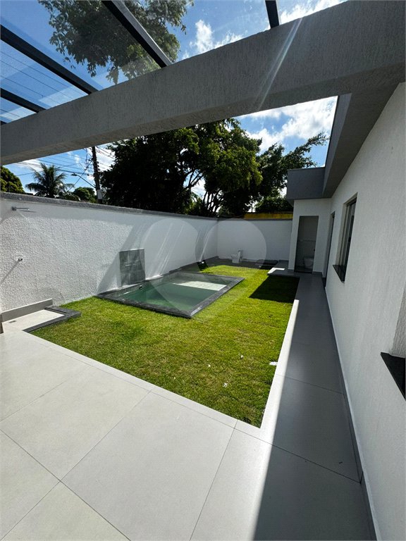 Casa à venda com 3 quartos, sendo 1 suíte, no condomínio Parque Guará, Rio de Janeiro - RJ