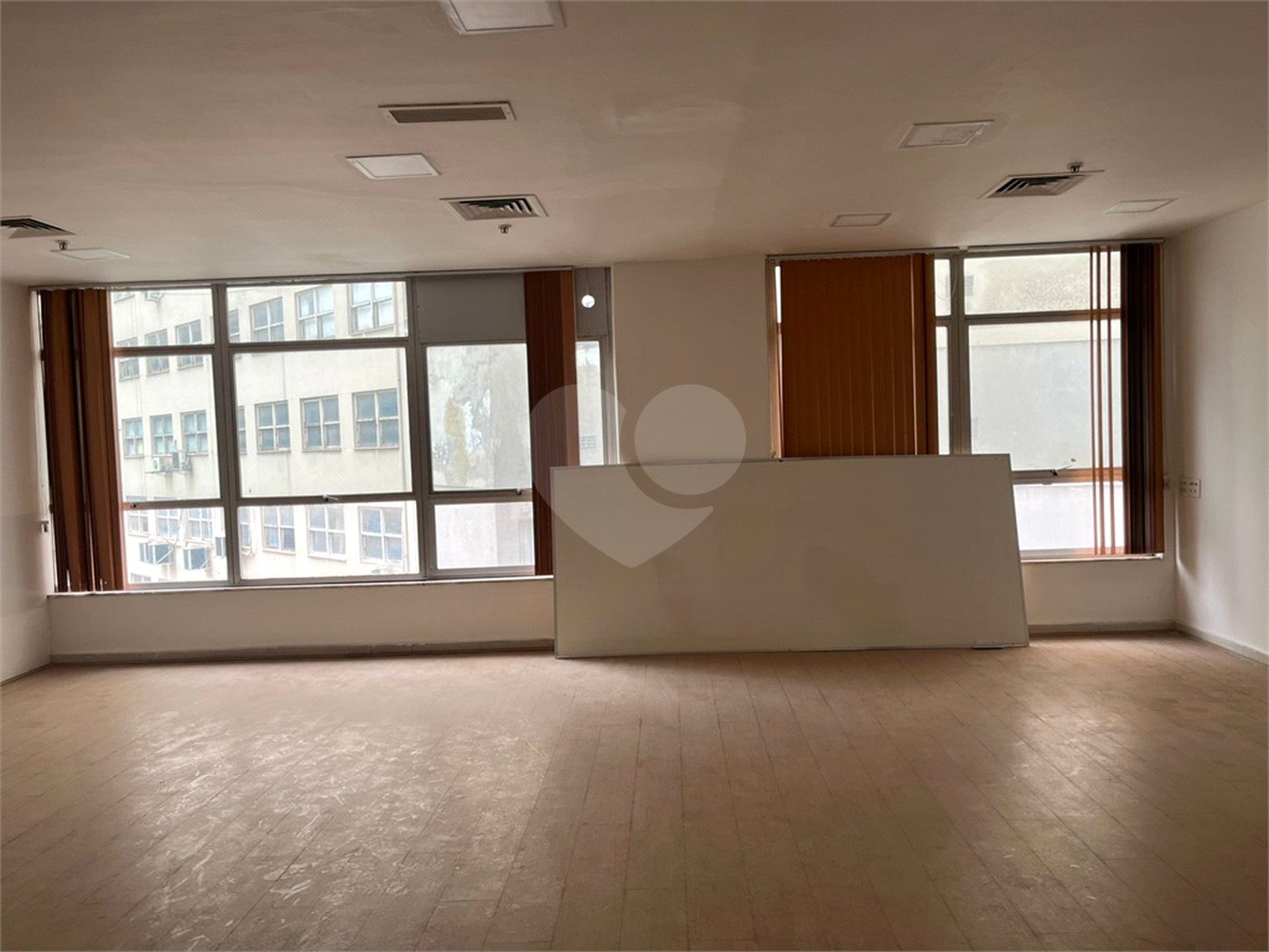 Sala à venda ou para alugar no Centro, Rio de Janeiro, RJ