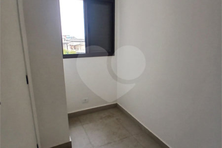 Apartamento à venda com 2 quartos em Vila dos Remédios, São Paulo, SP