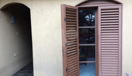 Casa à venda com 4 quartos, sendo 1 suíte,  em Tremembé, São Paulo, SP