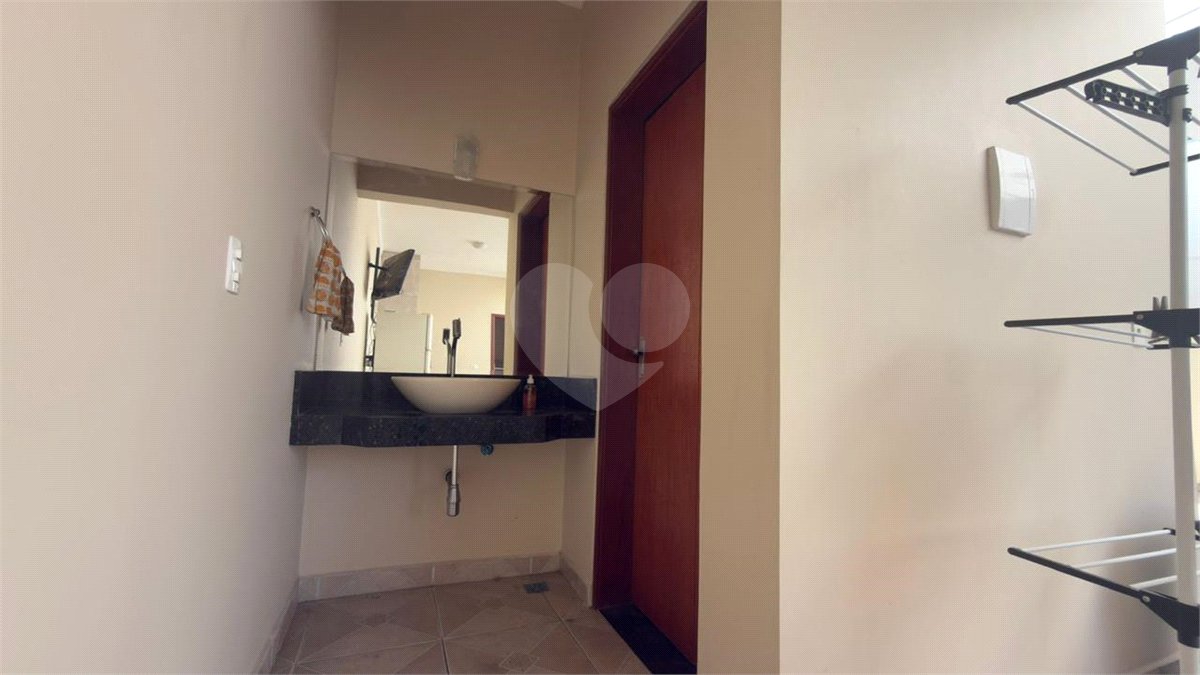 Casa à venda com 4 quartos, sendo 1 suíte,  no condomínio Portobello Sorocaba, Sorocaba - SP