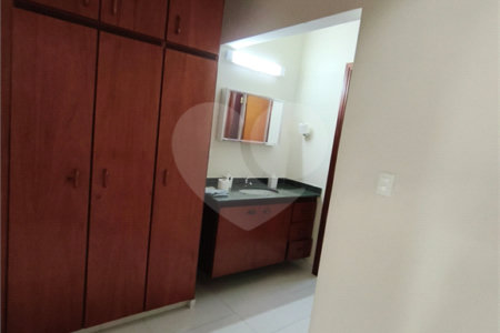 Casa à venda ou para alugar com 3 suítes no condomínio Estância Marambaia, Vinhedo - SP