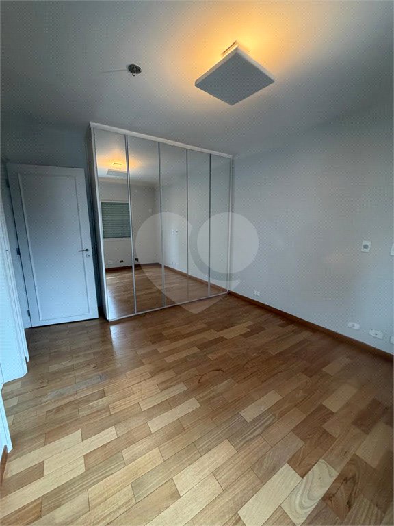 Apartamento para alugar com 3 suítes em Itaim Bibi, São Paulo, SP
