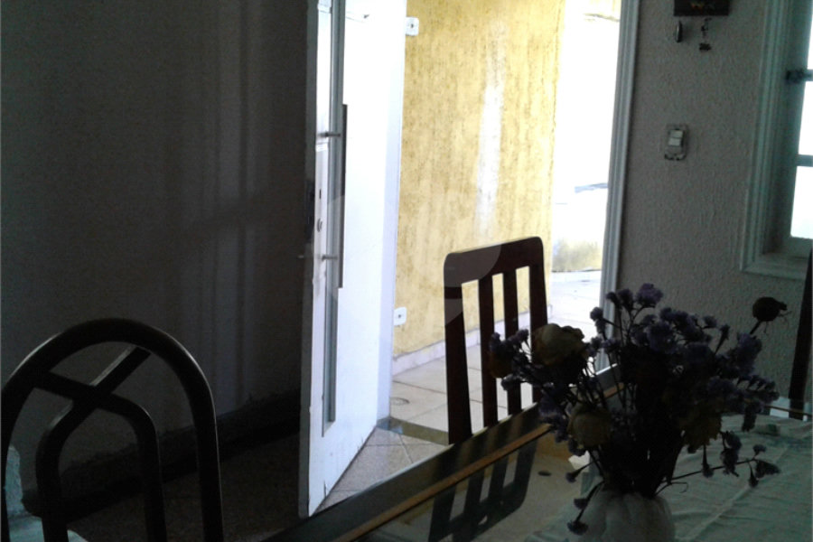 Casa à venda com 7 quartos, sendo 2 suítes, em Santana, São Paulo, SP