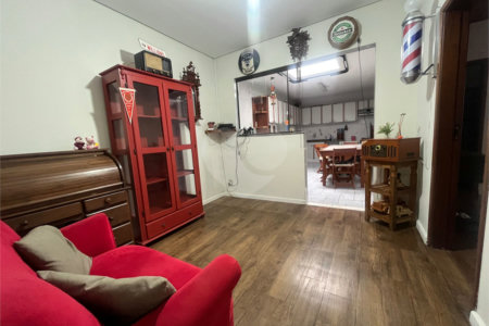 Casa à venda com 4 quartos, sendo 1 suíte,  em Jardim Franca, São Paulo, SP