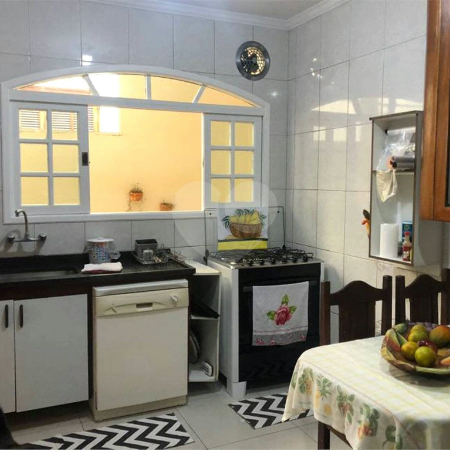 Casa em Condomínio em Urbanova, São José dos Campos/SP.
