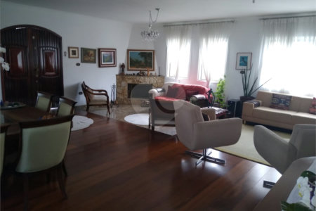 Sobrado à venda com 4 quartos, sendo 2 suítes, em Jardim Franca, São Paulo, SP