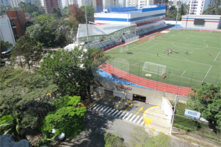 Muito próximo ao Graded School