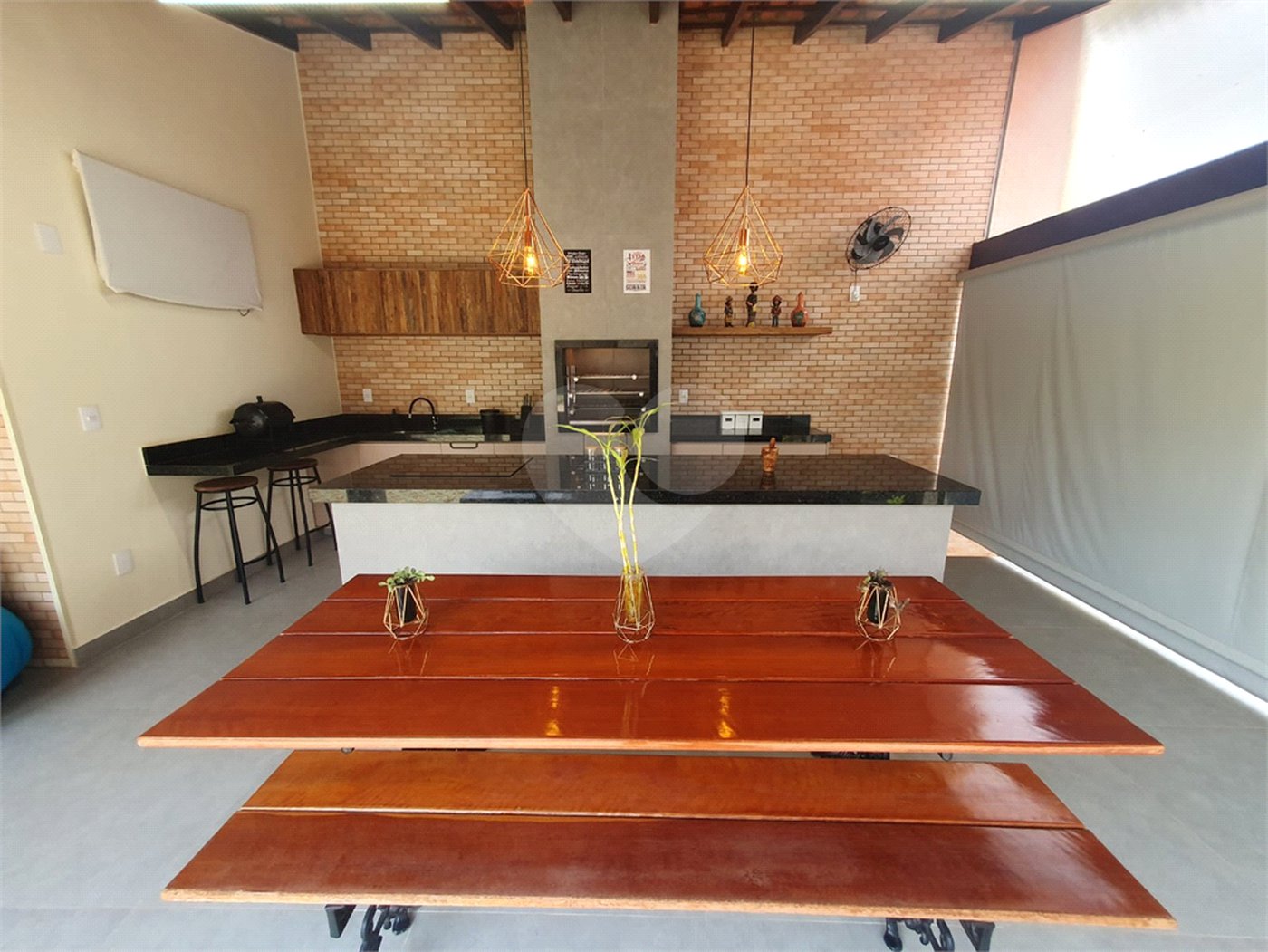 Casa à venda com 4 quartos, sendo 1 suíte, no condomínio Parque São Gabriel, Itatiba - SP