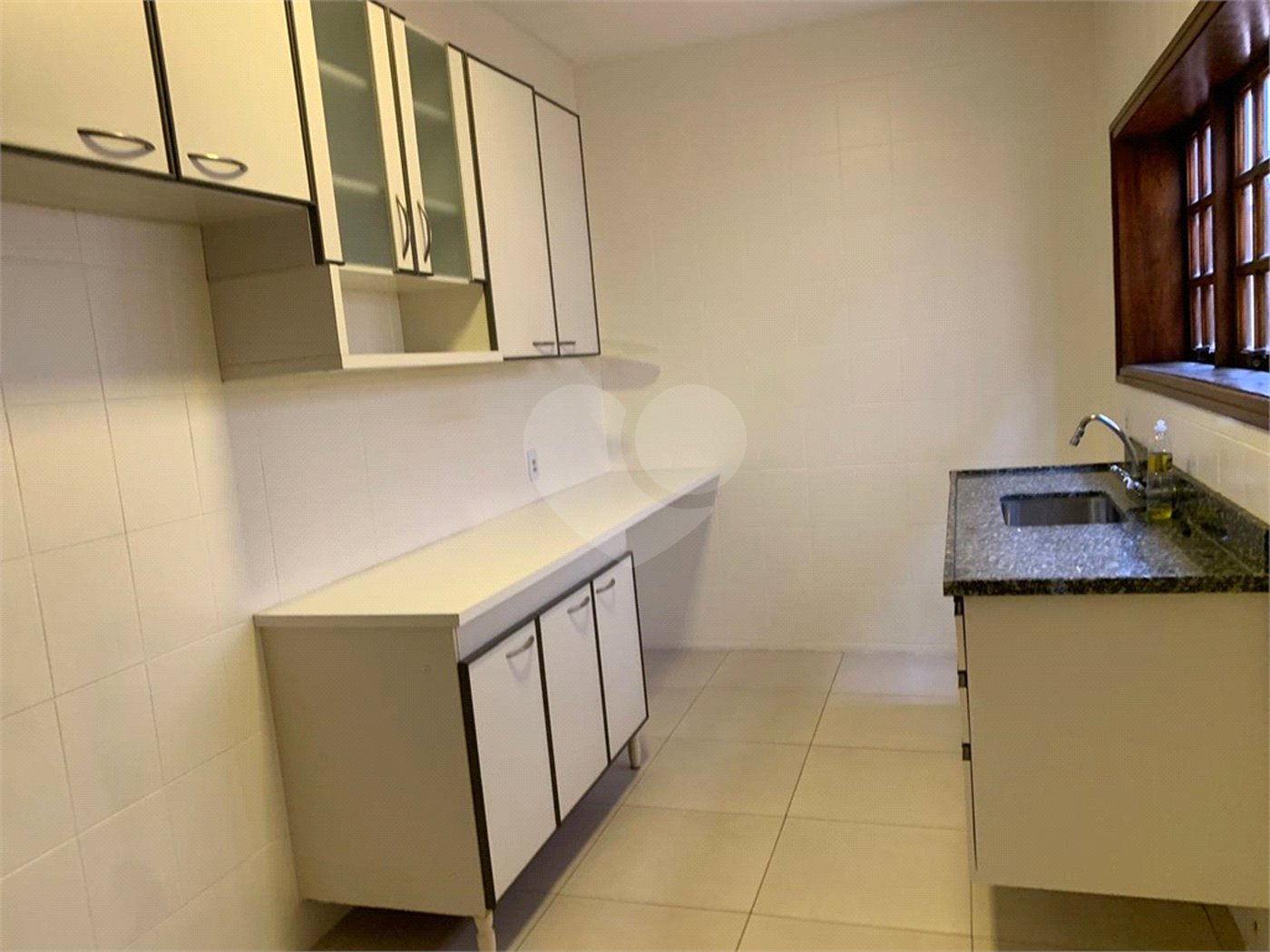 Sobrado à venda com 3 quartos, sendo 1 suíte, em Parque Residencial Rafael Alcalá, Porto Feliz, SP