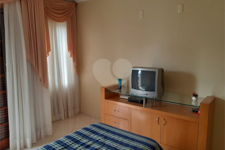 Sobrado à venda com 3 suítes em Vila Mariza Mazzei, São Paulo, SP