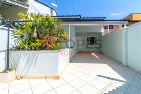 Casa de Vila à venda com 3 quartos, sendo 1 suíte, em Freguesia (jacarepaguá), Rio de Janeiro, RJ