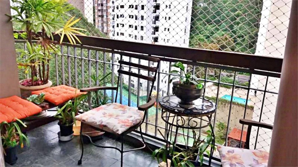 Apartamento à venda com 3 quartos, sendo 1 suíte, em Vila Andrade, São Paulo, SP